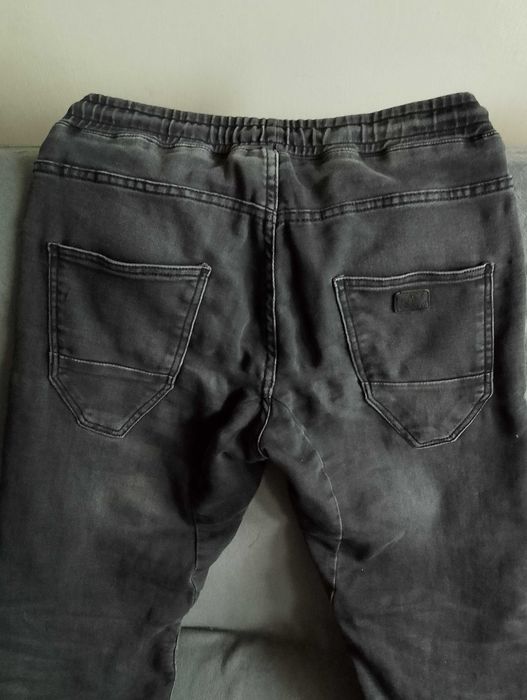 CROPP. Joggery męskie.