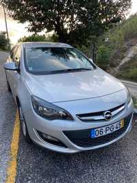 Opel Astra Tourer 1.6 136 cv 2014