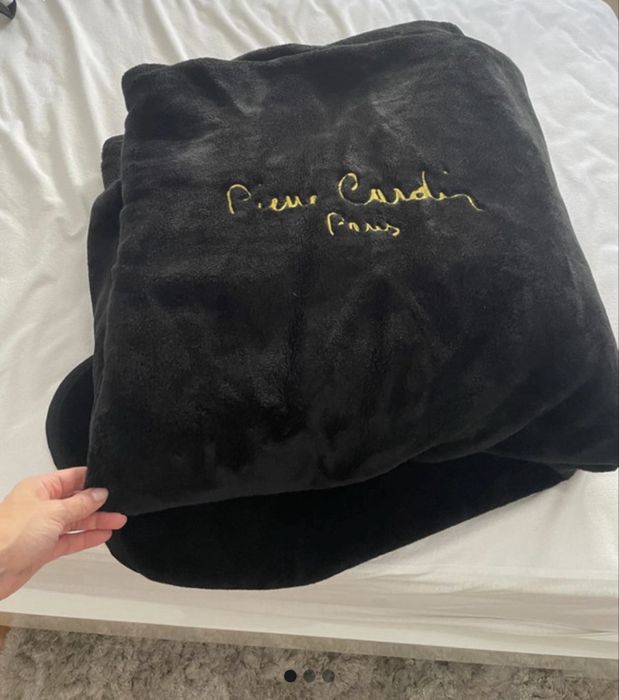 Cobertor Pierre Cardin