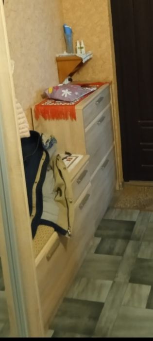 Продам меблі в коридор