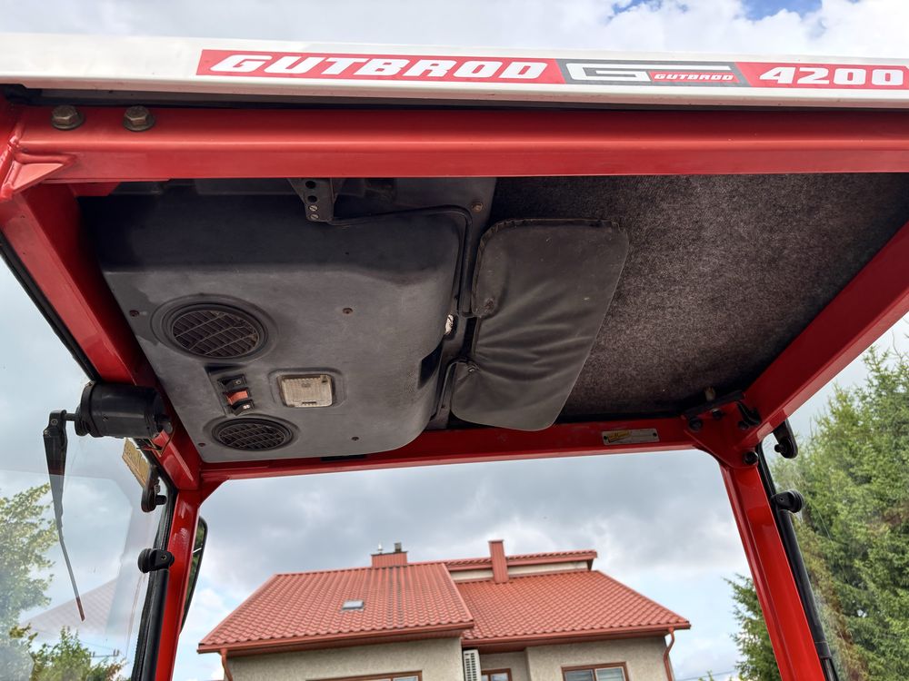 Traktor GutBrod 4200