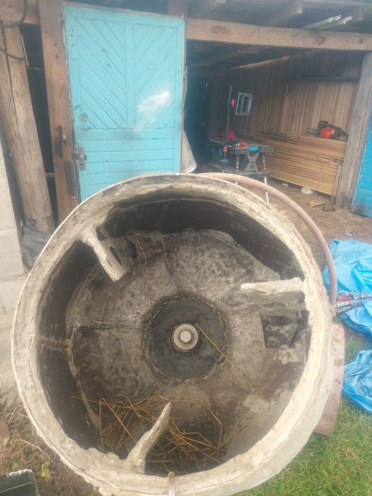 Продам бітономішалку робочу