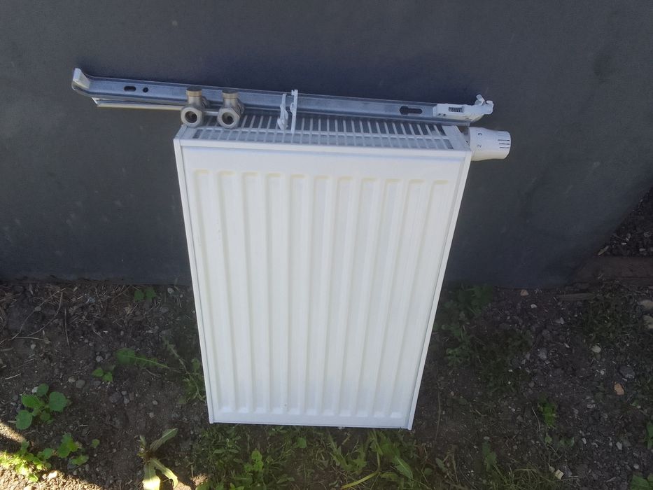 Grzejnik 400x600x15 Nowy Kaloryfer Prawy Lewy Dolne Podłączenie PEX