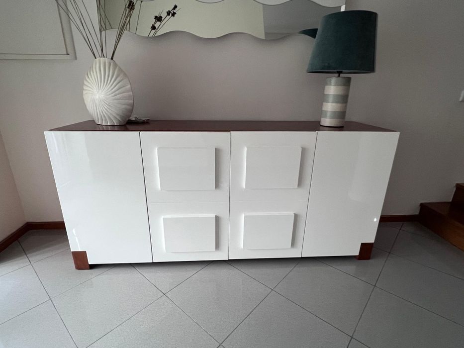 2 Aparadores cerejeira