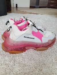 Buty damskie BALENCIAGA TRIPLE S, r. 40, długość wkładki 25 cm