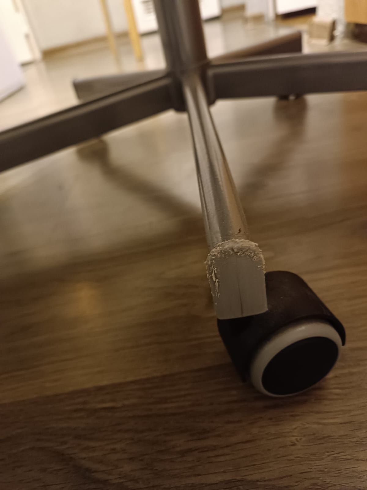 Krzesło obrotowe Skruvsta Ikea