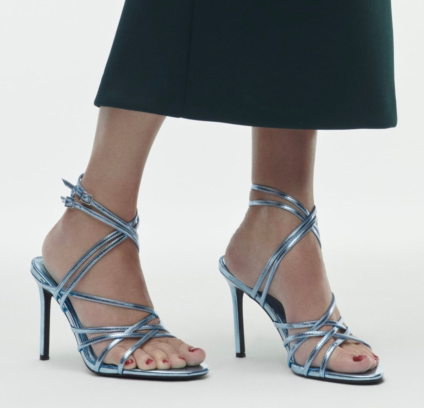 Zara metaliczne skórzane błękitne niebieskie sandały szpilki 40