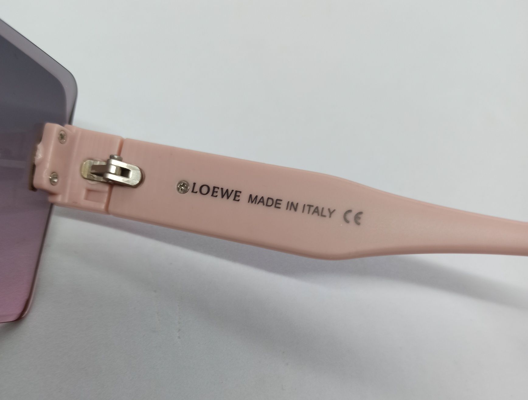 Брендовые очки женские солнцезащитные серо розовый градиент безоправн