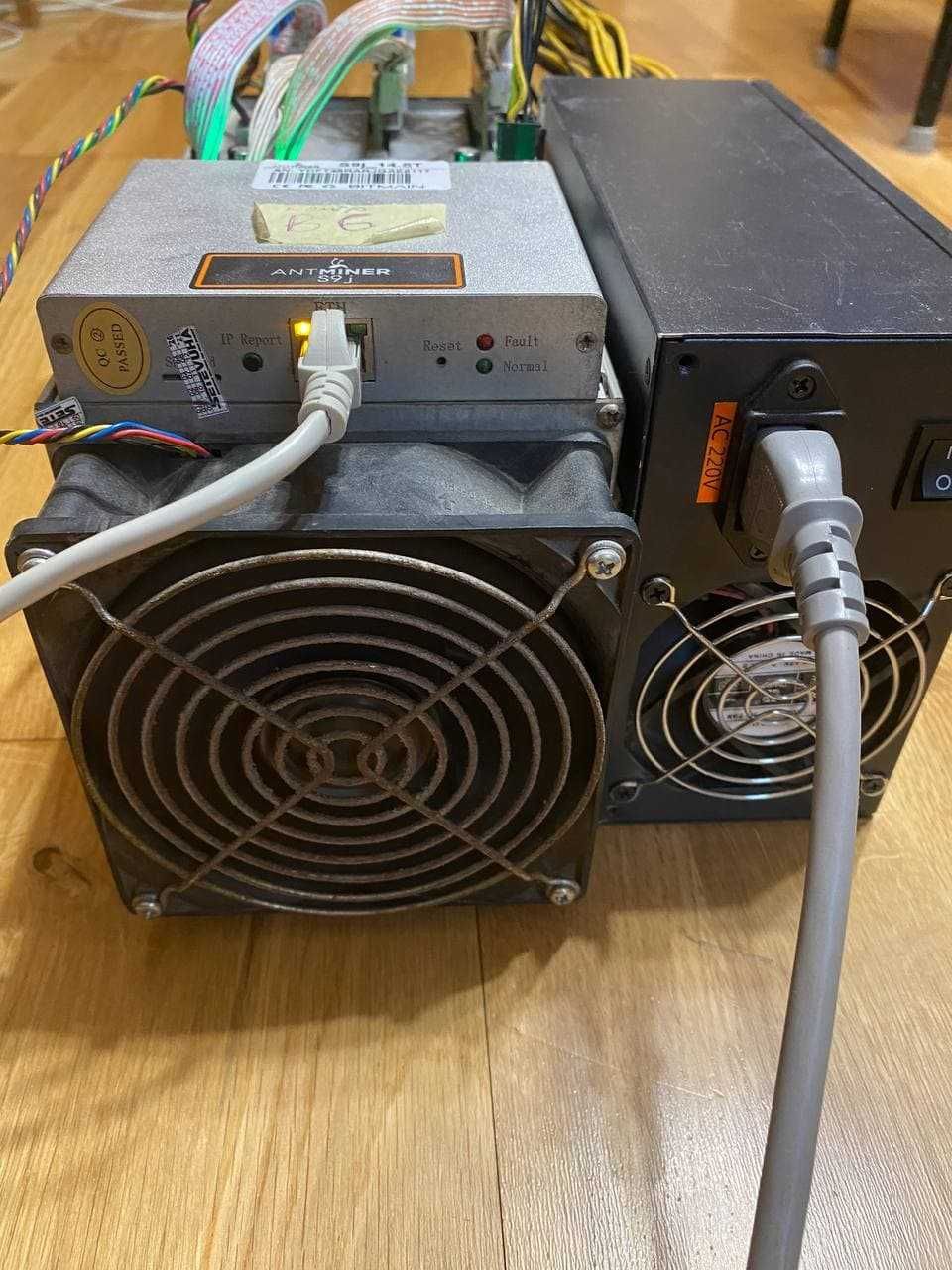 Asic-майнер Bitmain Antminer S9j 14.5 Th/s 1350 Вт с БП (S9j 14.5Th)