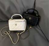 Сумочка Chanel біла