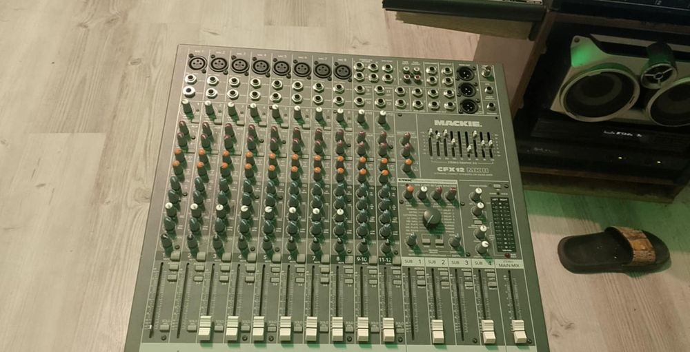 Mixer mackie cfx12 mk11