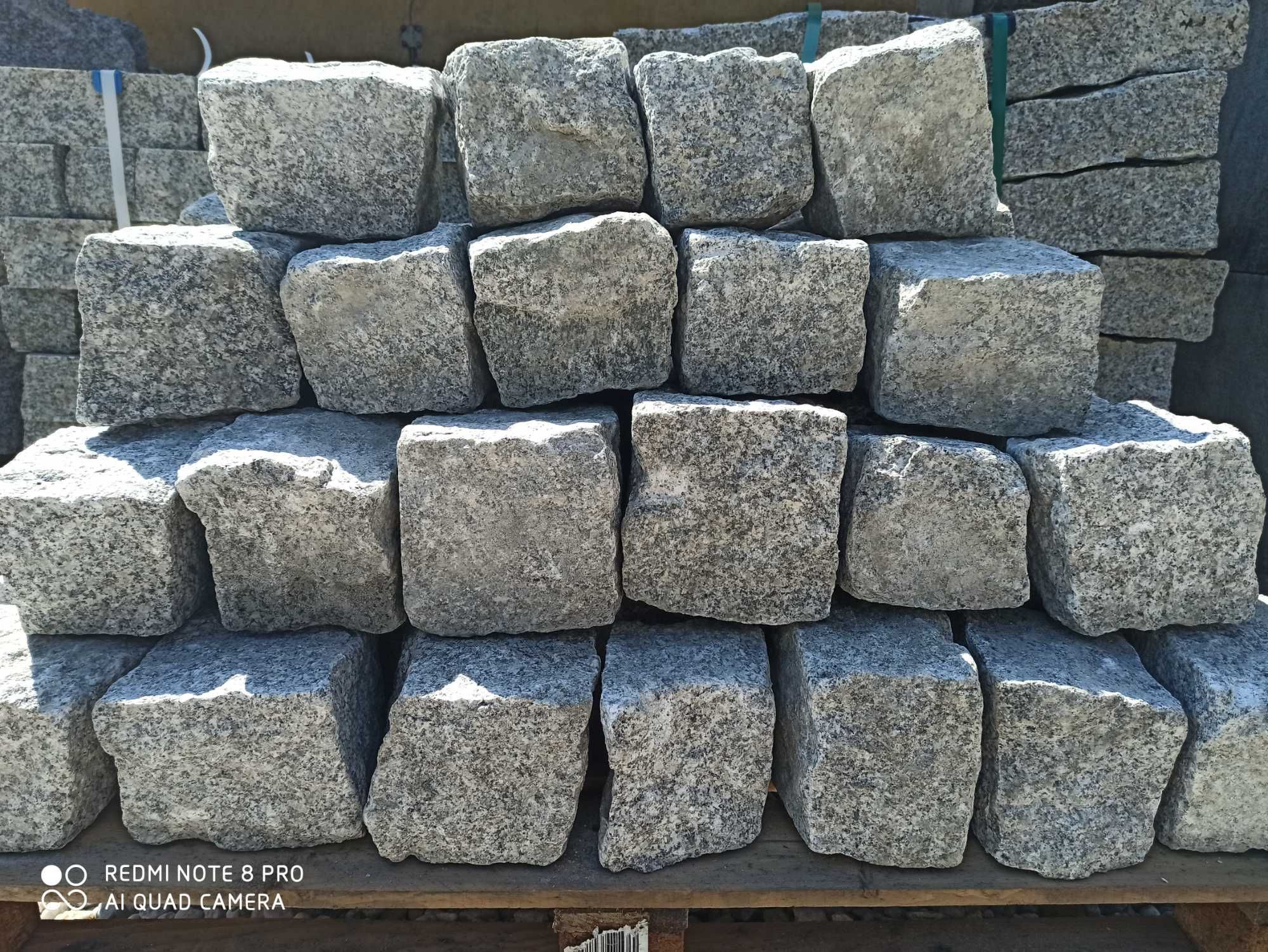 Grys Czerwony Vanga 16-22 mm Kwarcowy Marianna Kora Bazaltowy Granit