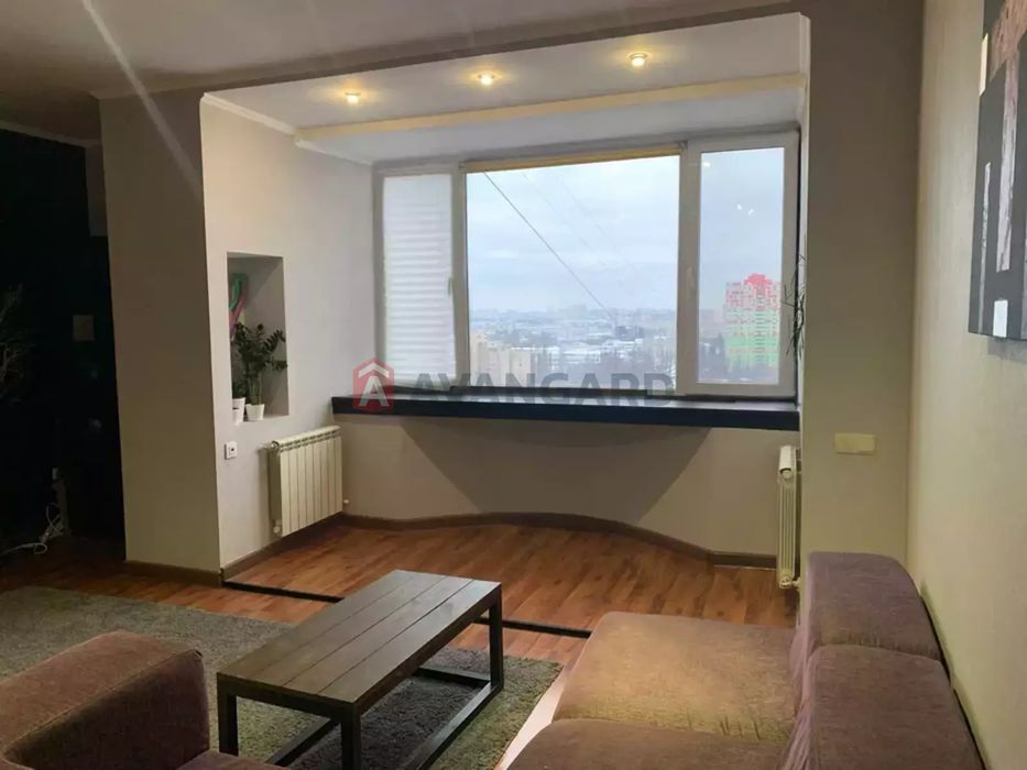 Продаж 2-К квартири пр.Леся Курбаса 5В