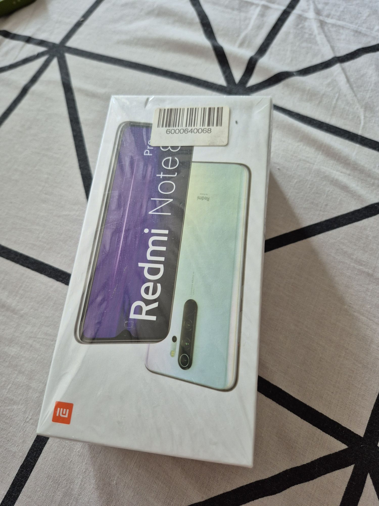 Продам смартфон Xiaomi Redmi  Note  8 Pro 6/64