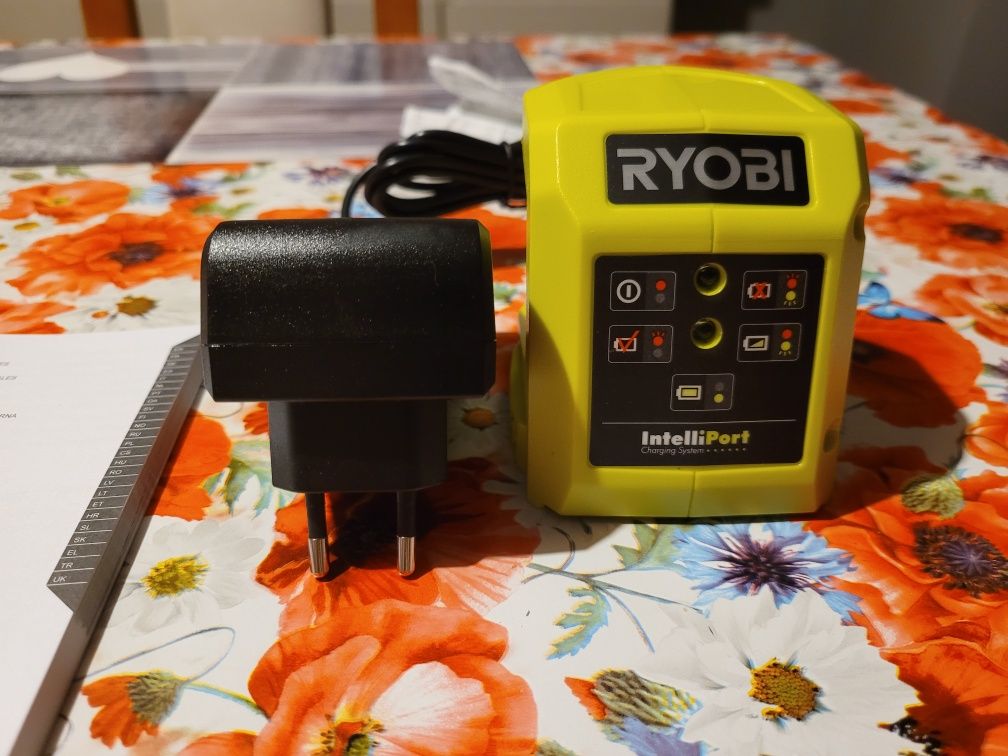 Akumulator i ładowarka Ryobi