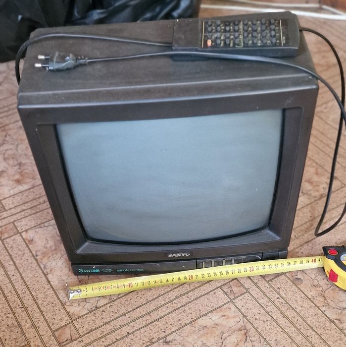 Продам телевизор