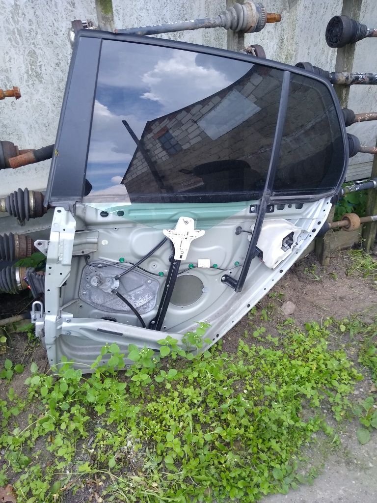 Drzwi stelaż prawe lewe przód tył VW Golf V 5d