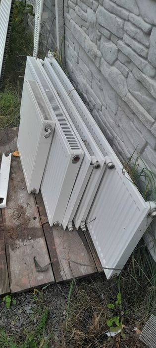 Продам батареї,радіатори