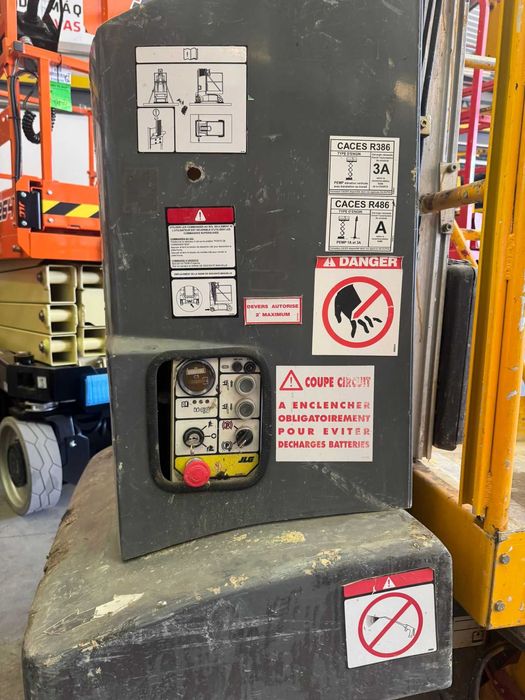 Plataforma elevatoria 8M JLG Toucan Junior (USADA)