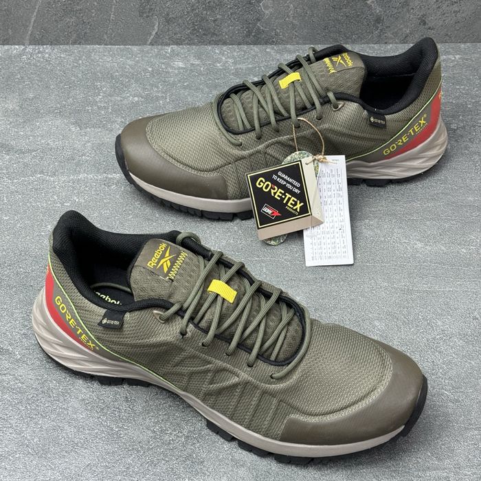 ОРИГІНАЛ 100 % Водонепроникні Кросівки Reebok Gore tex GX3601 /42.5 р