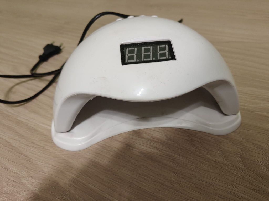 Lampe UV do paznokci.