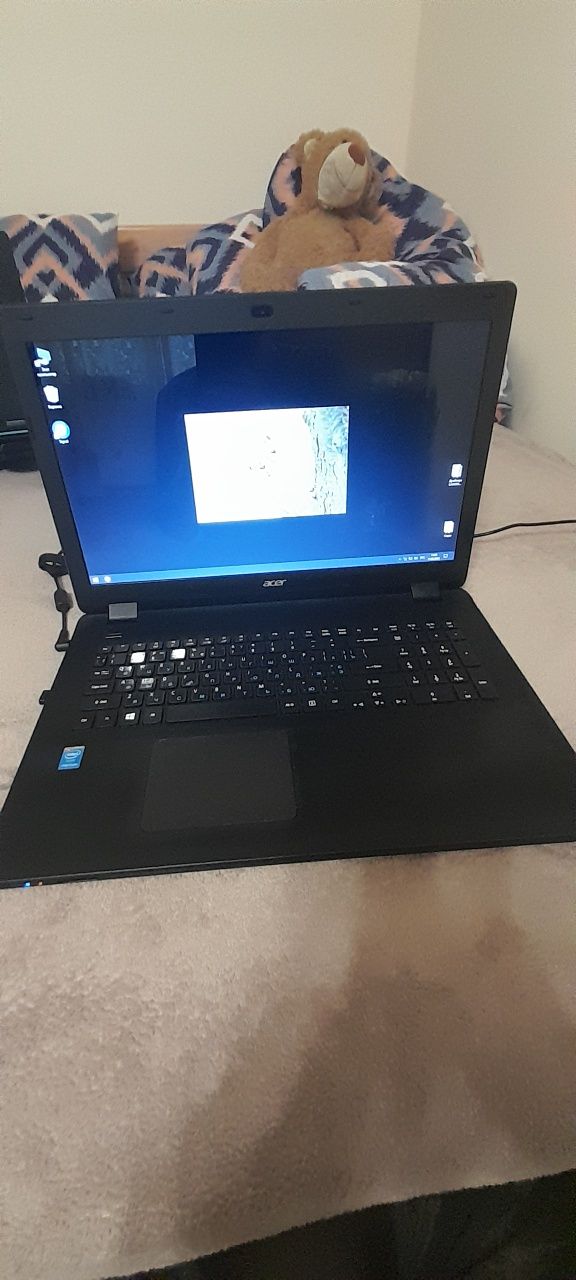 Ноутбук Acer Aspire ES1-711