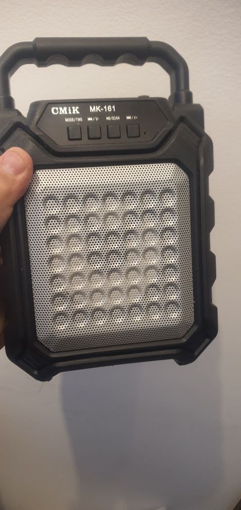 Coluna de som com leds cores
