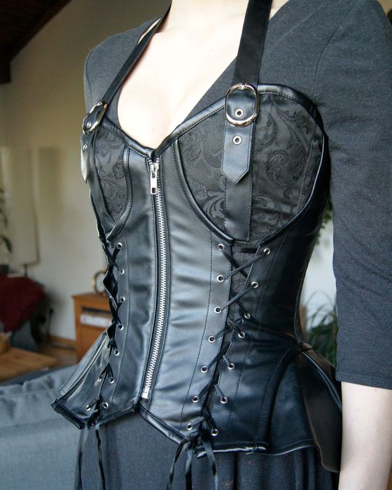 Gorset overbust gotycki/alternatywny