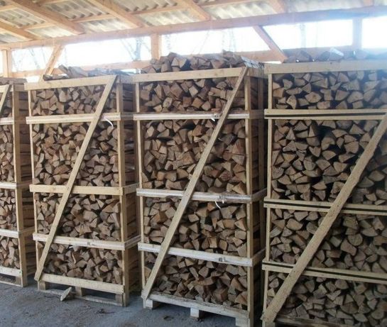 Продам дрова колотые :акация,берёза, дуб.Цена:1000 гр.куб.