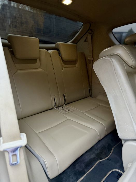 Продам обслужену Субару Трибека