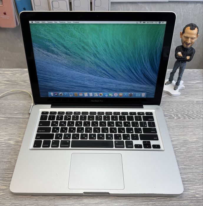 MacBook Pro 13  Late 2011 / i5 / RAM 8 / SSD 120 GB / Silver