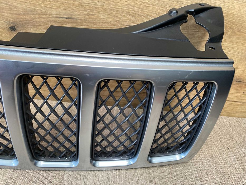 Grill atrapa zderzaka Jeep Grand cherokee overland wk