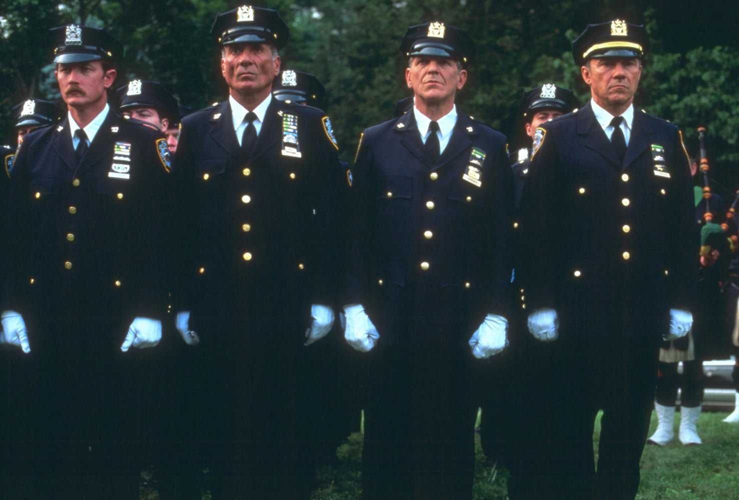 COP LAND Zona Exclusiva (Sylvester Stallone/Robert De Niro/Ray Liotta)