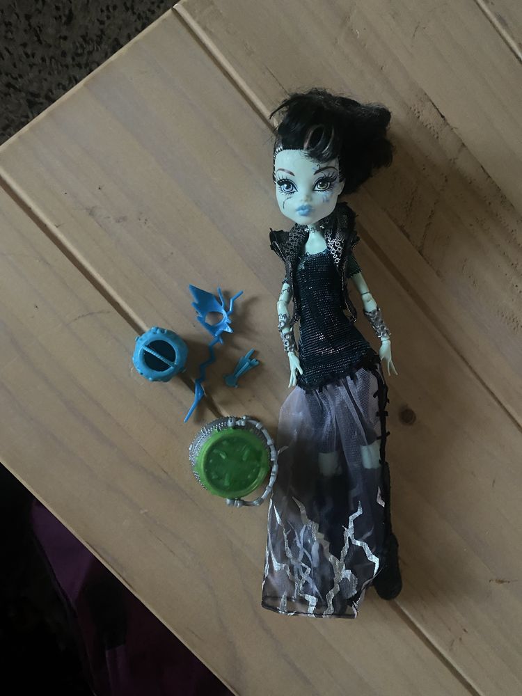 Monster high frankie stein