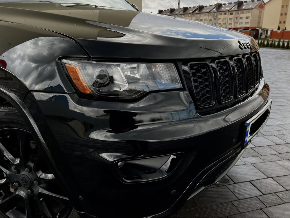 Jeep Grand Cherokee BLACK EDITION