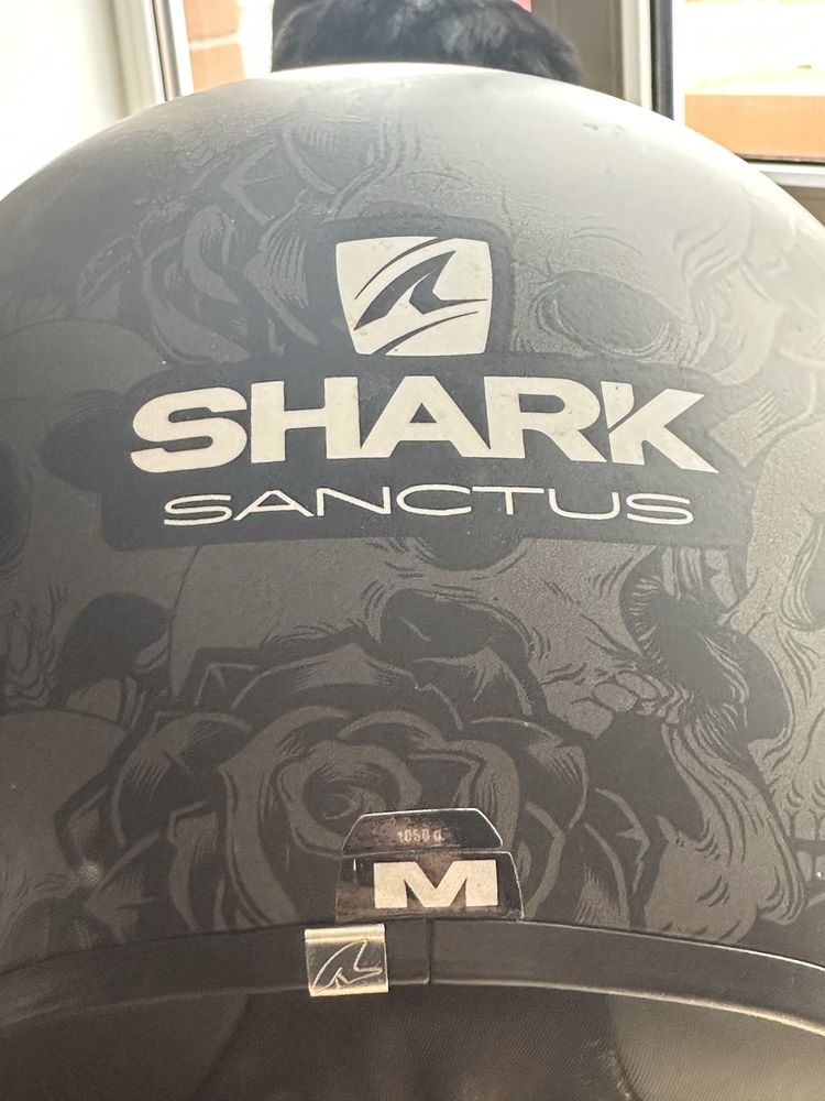 Продам шолом Shark Sanctus