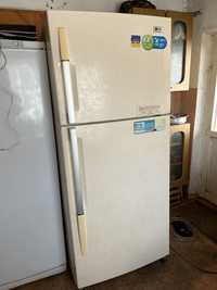 Холодильник lg ноуфрост 80x70x180cм