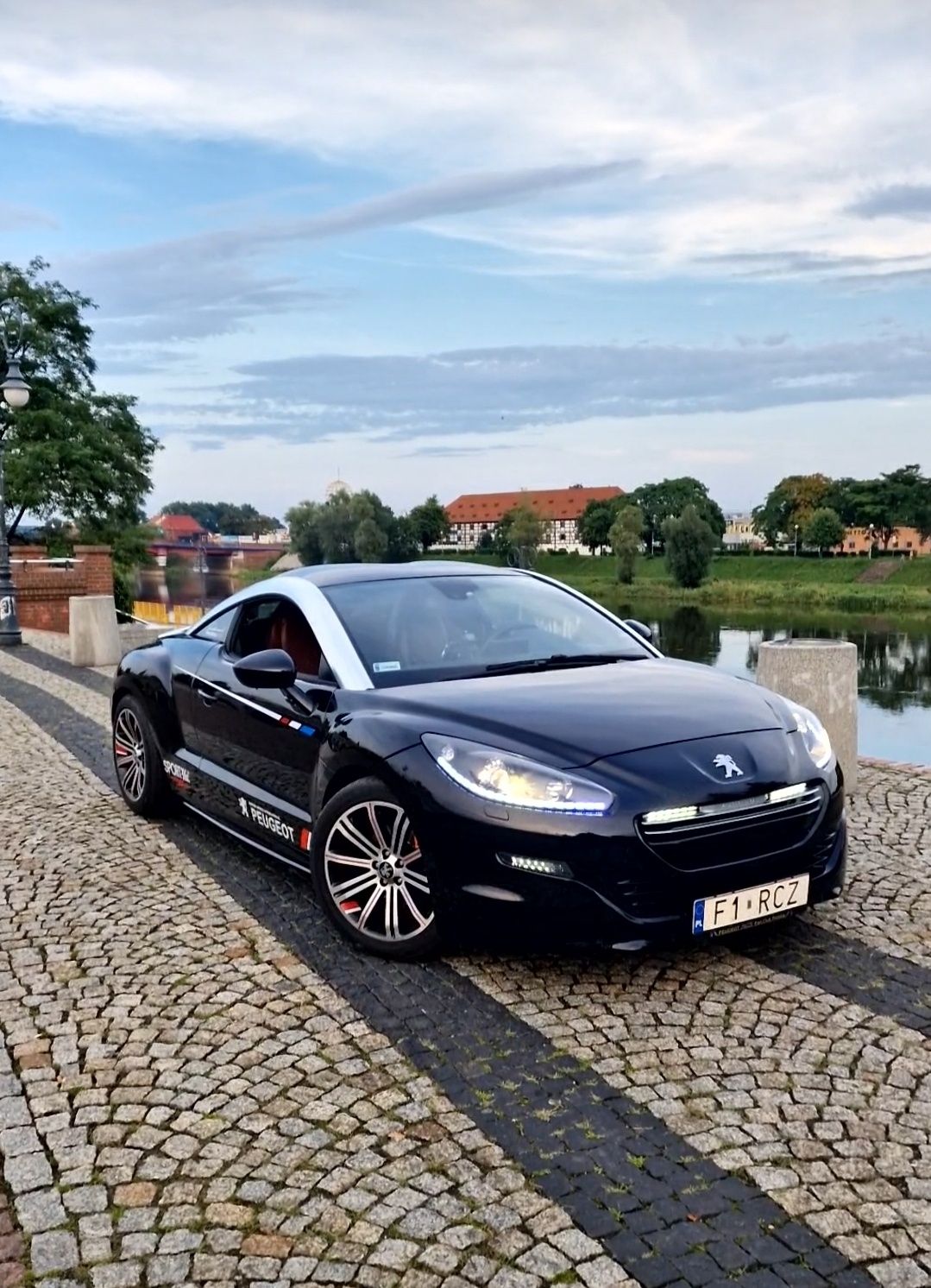 Koła z oponami 18×235×45 Peugeot RCZ 307 308