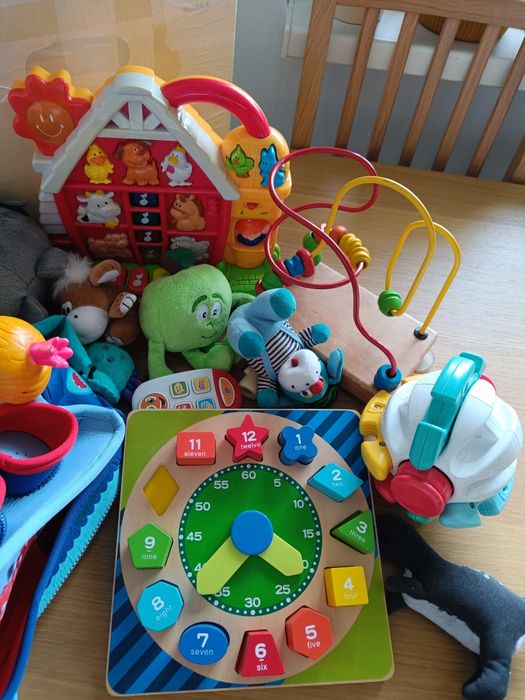 Zestaw paczka zabawek maskotek książeczka dla dziecka maluszka