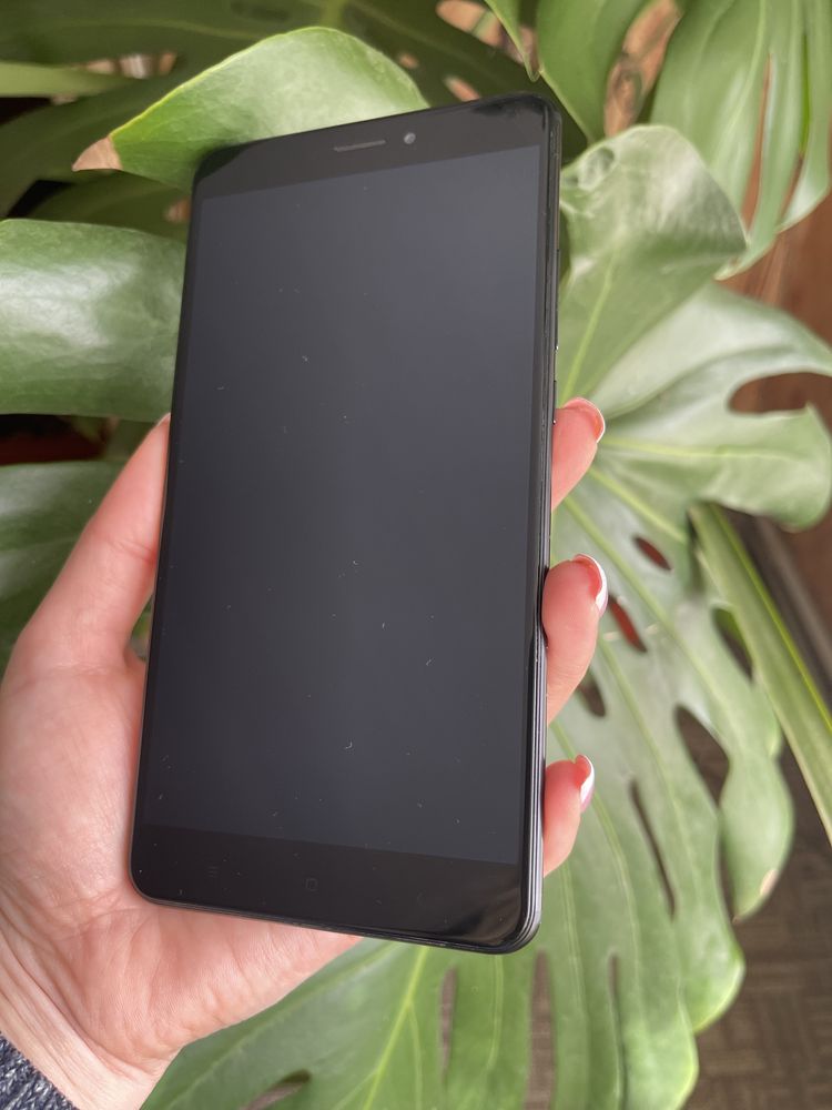 Смартфон Xiaomi Mi Max 2 4/64Gb Black