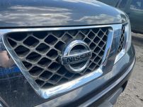 Решетка Решітка радіатора Nissan Navara D40 Pathfinder R51