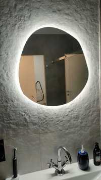 Lustro asymetryczne o nieregularnych kształtach do łazienki , LED