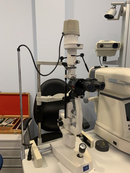 Equipamento de consultório de oftalmologia