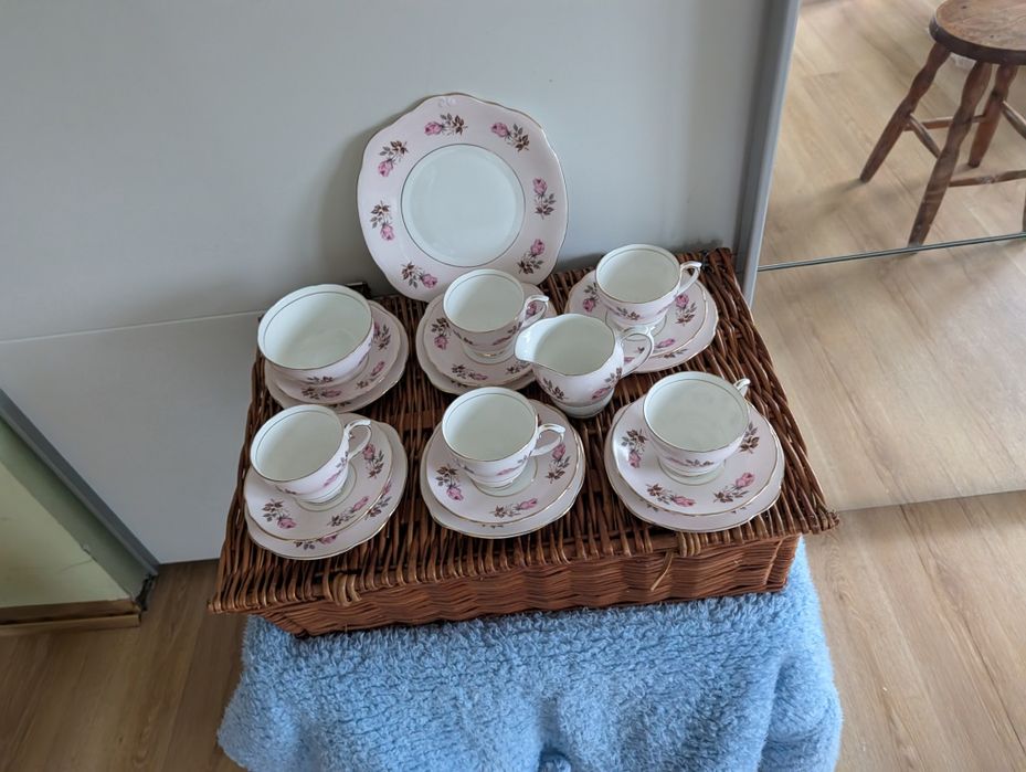 Zestaw filiżanek Duchess