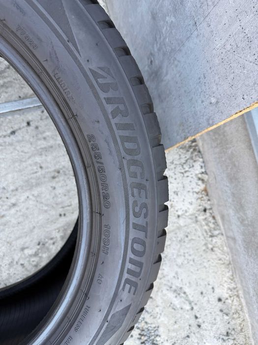 Резина зима 70% протектор Bridgestone 255/50 R20 Blizzak LM001
