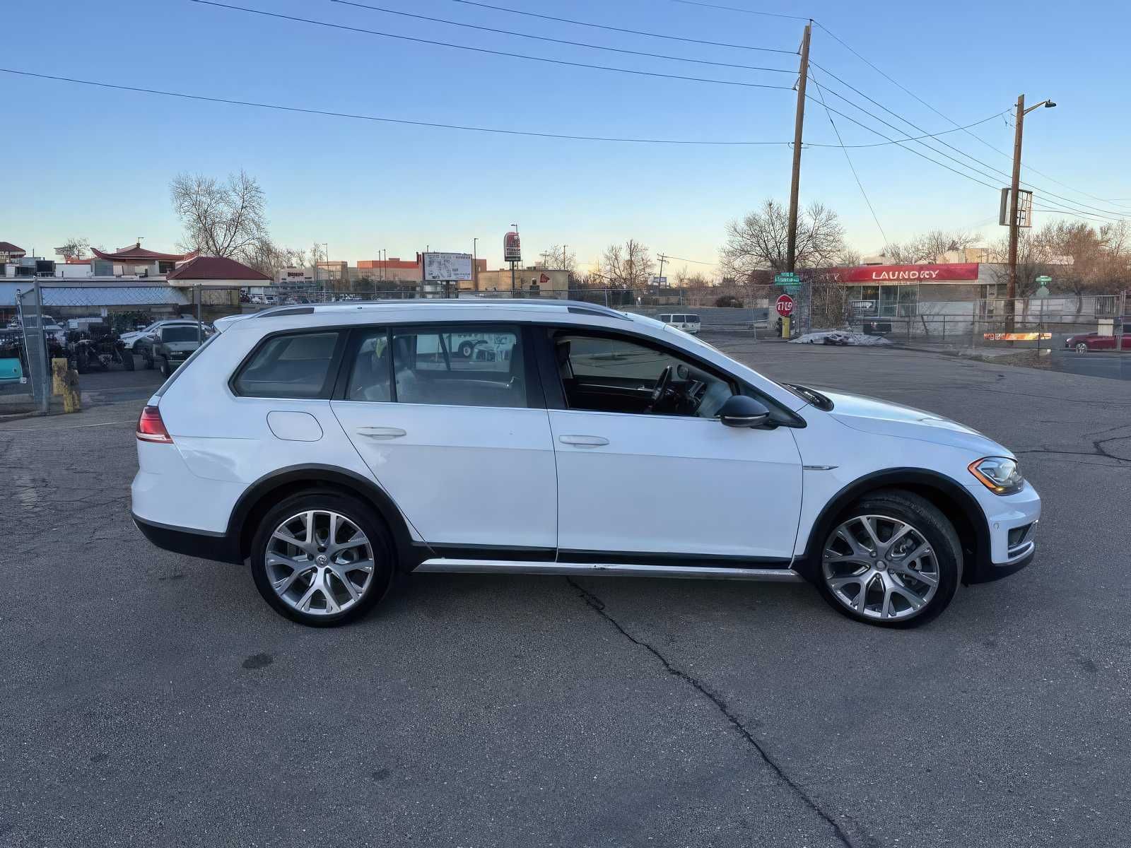 2019 Volkswagen Golf Alltrack TSI S