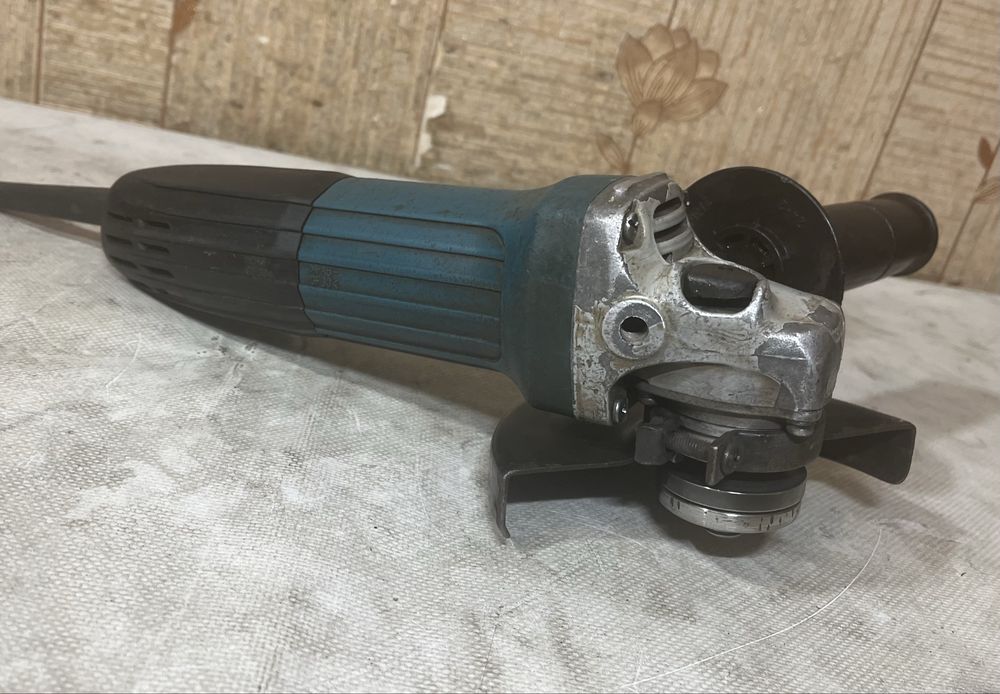 Болгарка → Makita GA5030 на 720 Вт. | 2019 р.