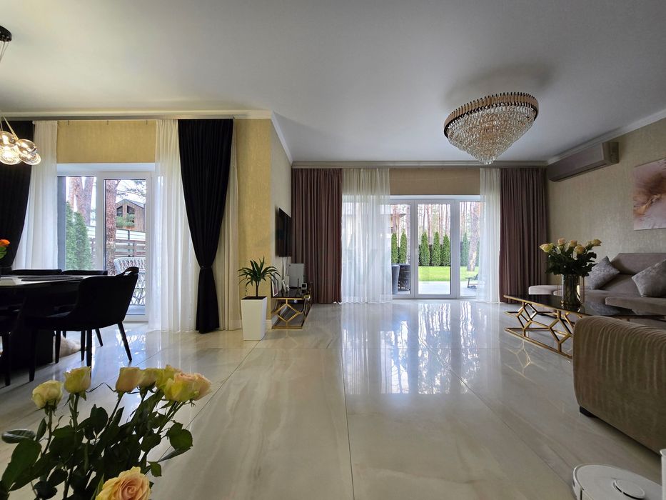 Унікальний приватний будинок з ремонтом в Лісовій Бучі. Без комісії!