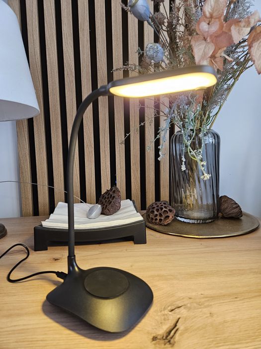 Lampka LED biurkowa
