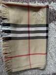 Шарф в клітинку Burberry
